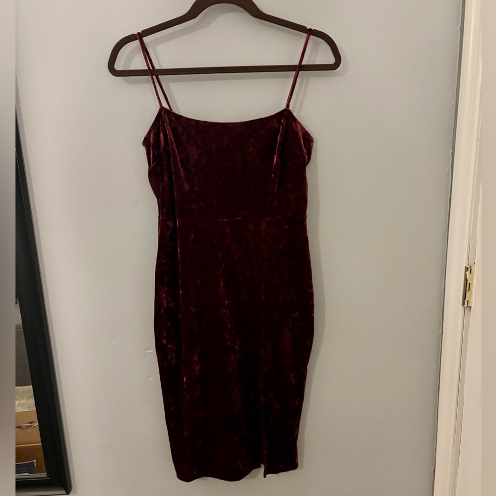 Lulus crushed velvet cocktail dress